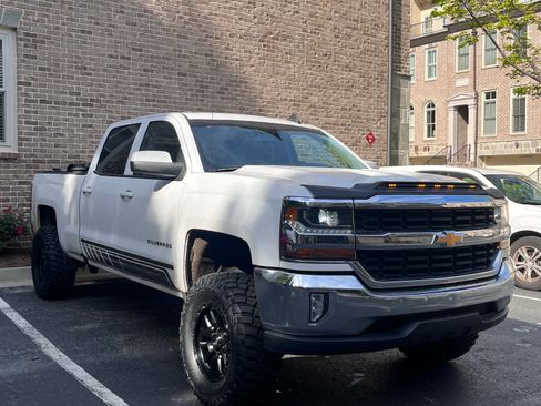 Used 2017 Chevrolet Silverado 1500 LT w/ All Star Edition RWD image 4