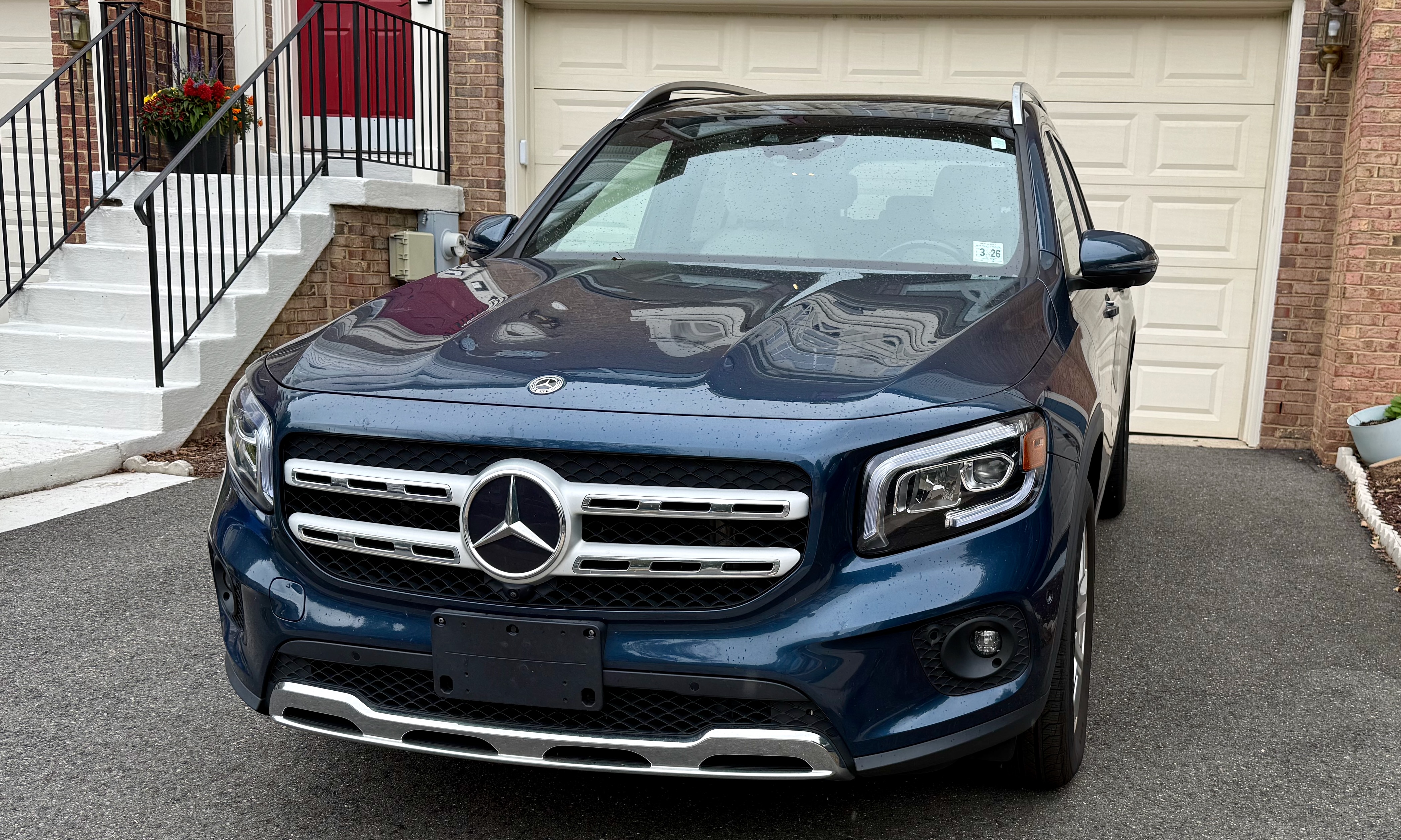 Used 2021 Mercedes-Benz GLB 250 4MATIC image 1