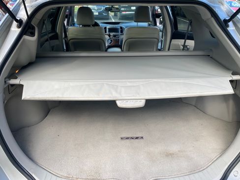 Used 2012 Toyota Venza Limited w/ Tow Pkg AWD/4WD image 4