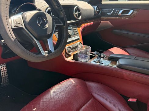Used 2013 Mercedes-Benz SL 550 image 9