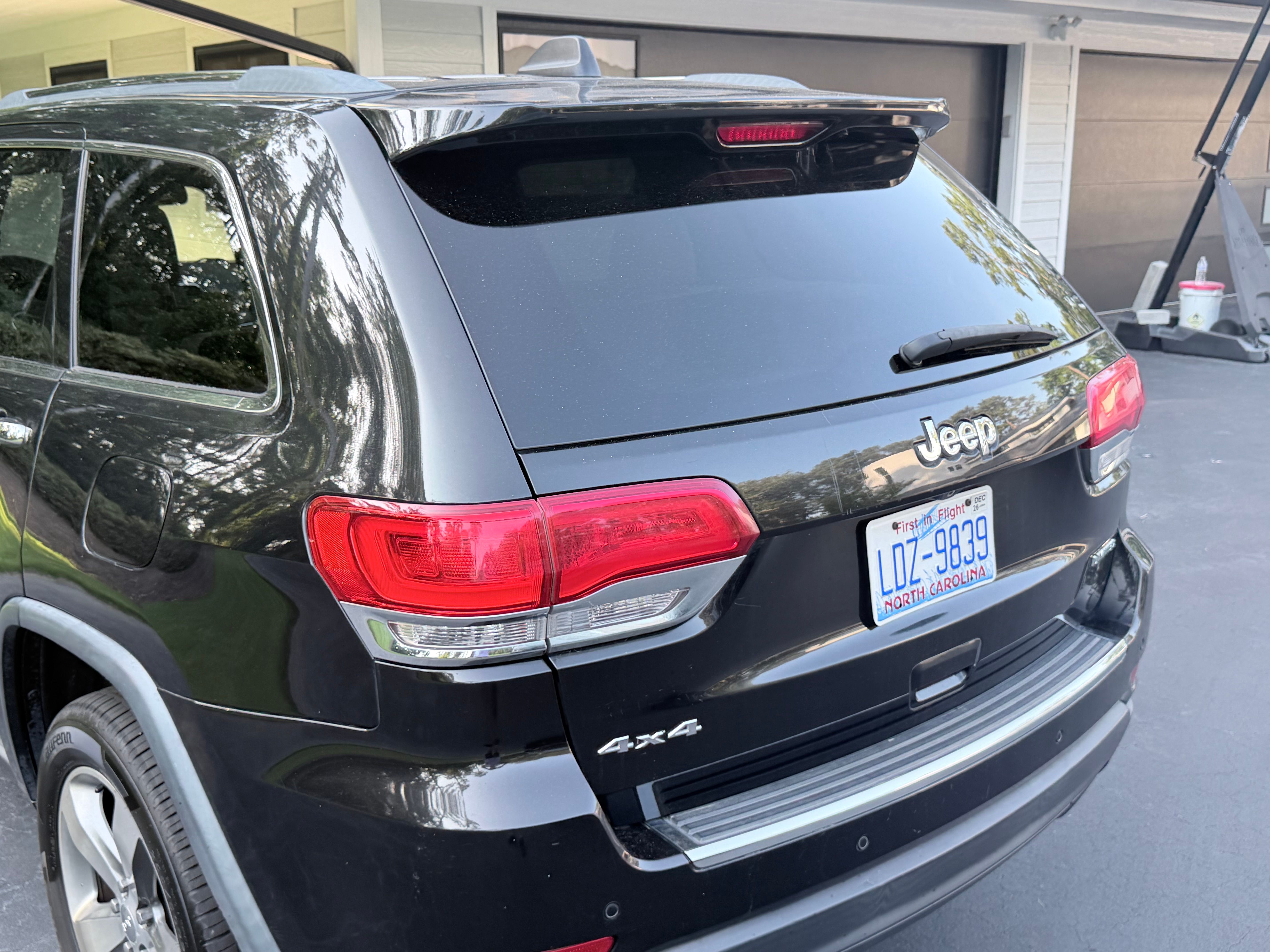 Used 2014 Jeep Grand Cherokee Limited AWD/4WD image 4