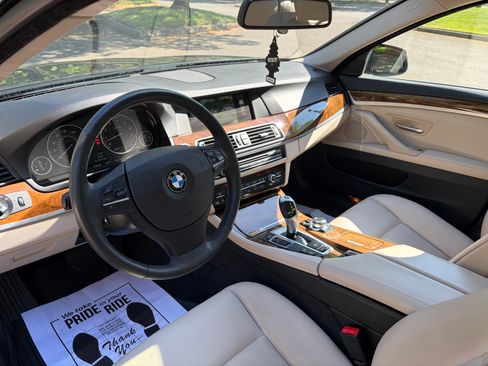 Used 2013 BMW 535i xDrive Sedan AWD/4WD image 11