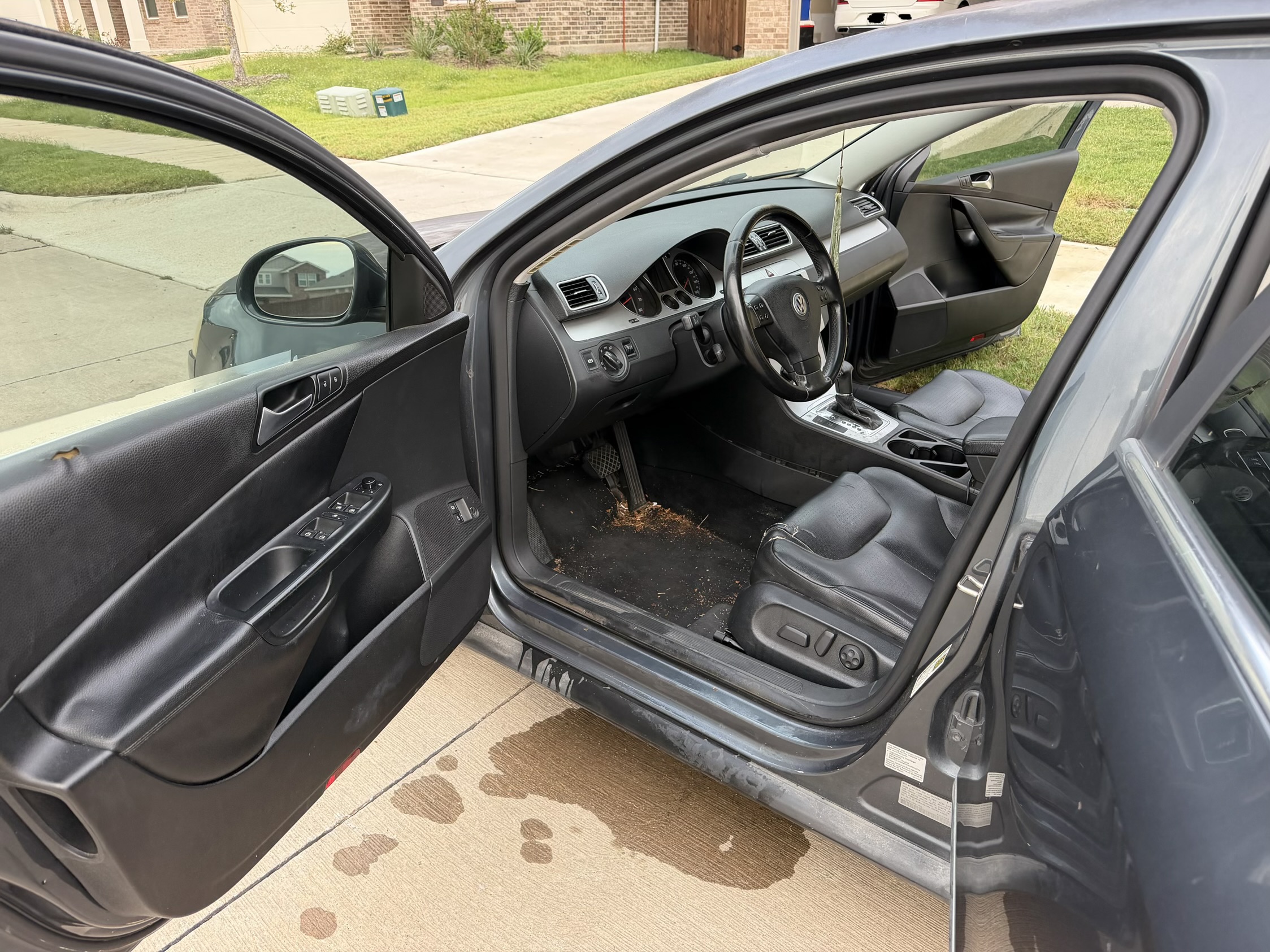 Used 2009 Volkswagen Passat Komfort FWD image 5