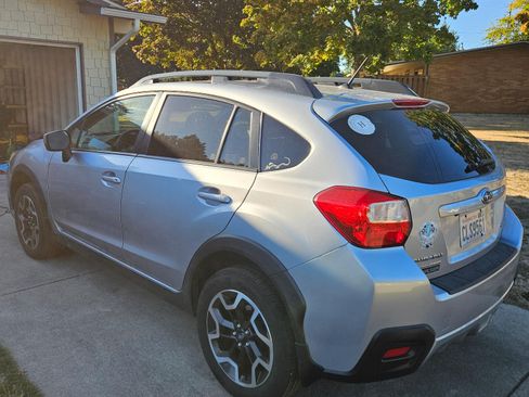 Used 2017 Subaru Crosstrek 2.0i Premium w/ Popular Package #2 image 5