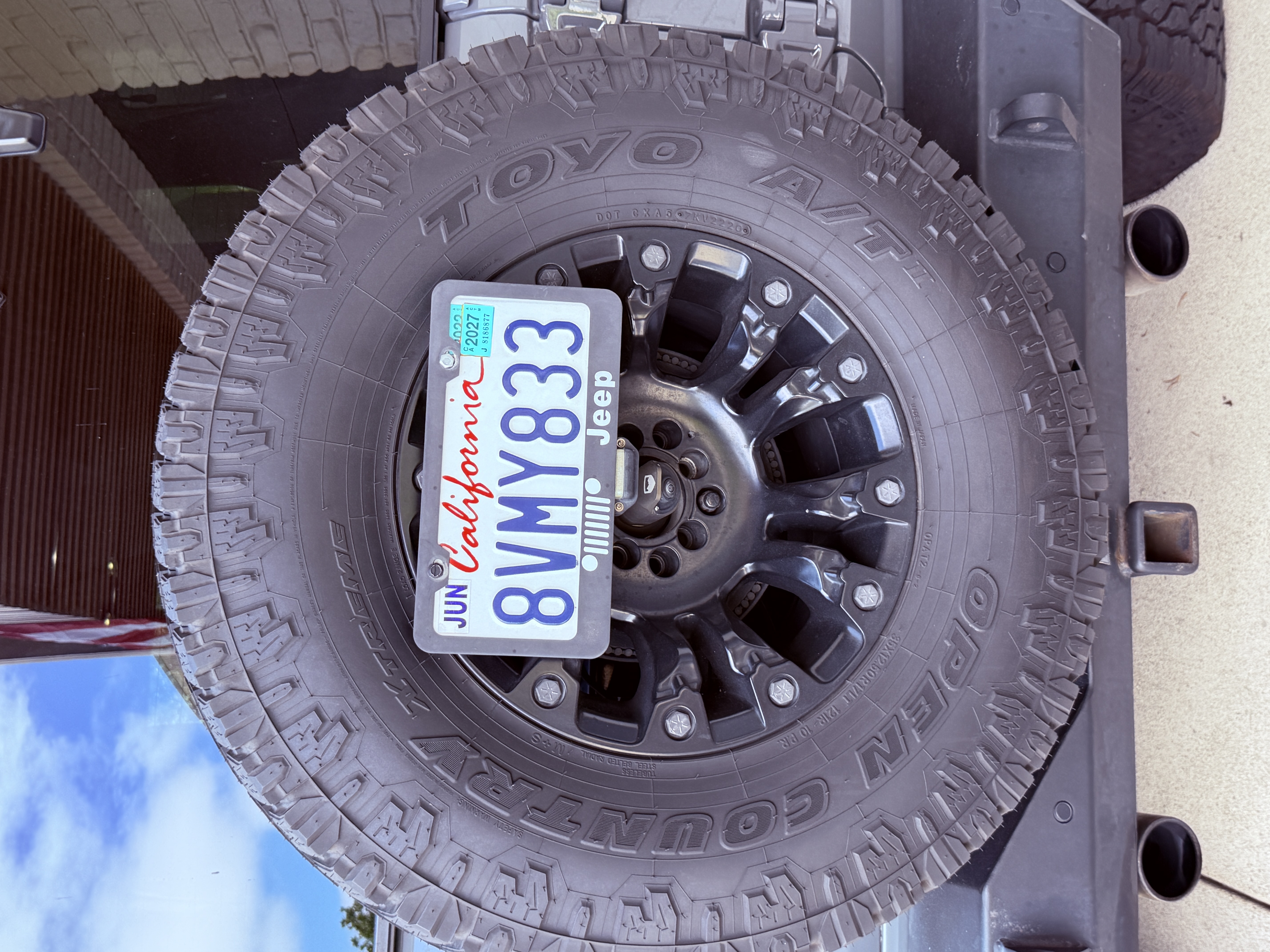 Used 2020 Jeep Wrangler Unlimited Sahara AWD/4WD image 15