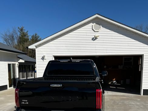 Used 2023 Toyota Tundra Limited image 2