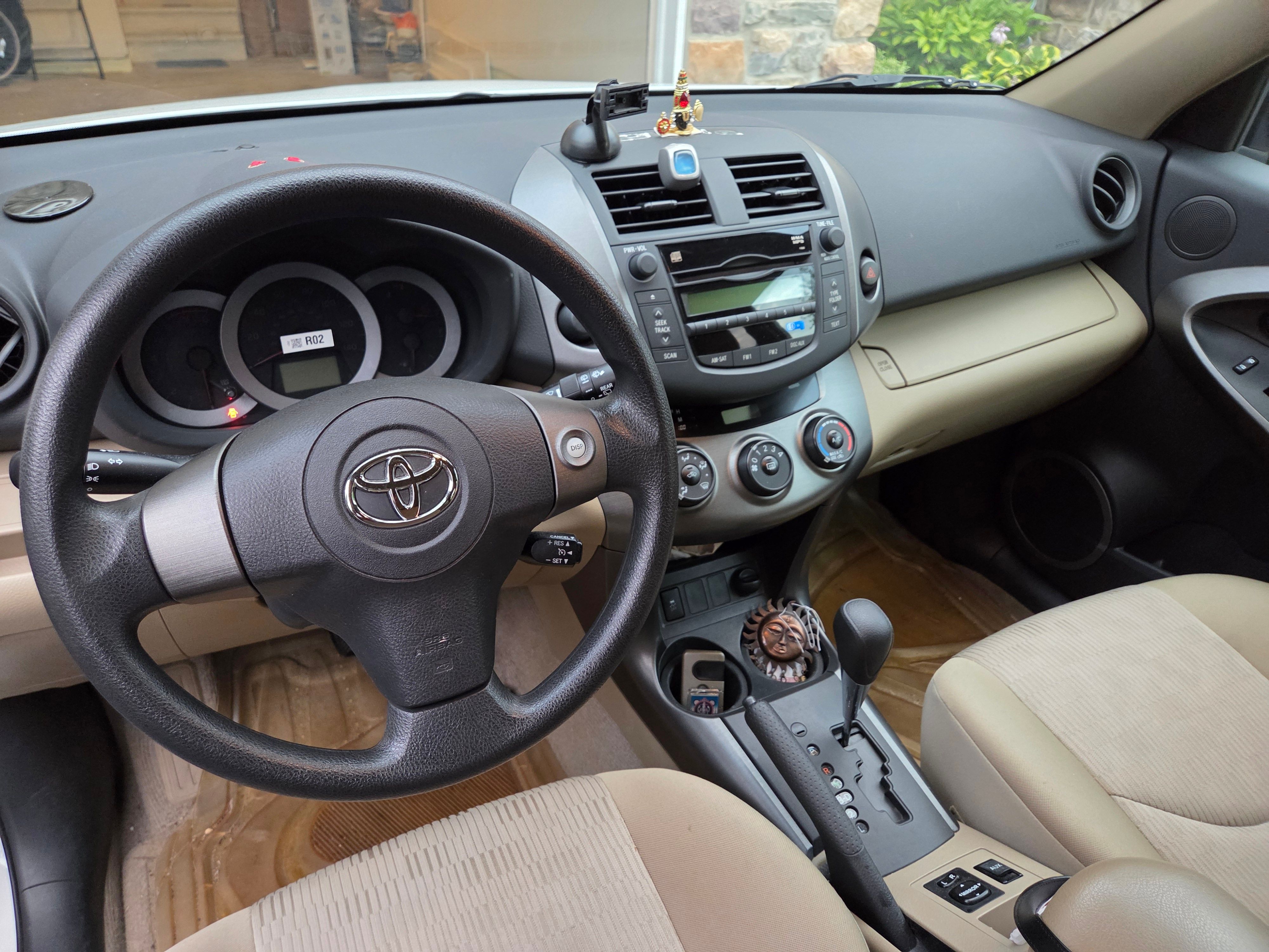Used 2011 Toyota RAV4 2WD w/ Base L4 Extra Value Pkg image 14