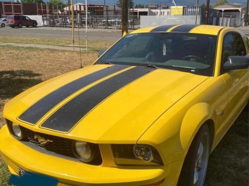 Used 2006 Ford Mustang GT Premium image 2