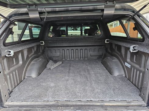 Used 2020 Ford F150 Lariat image 12