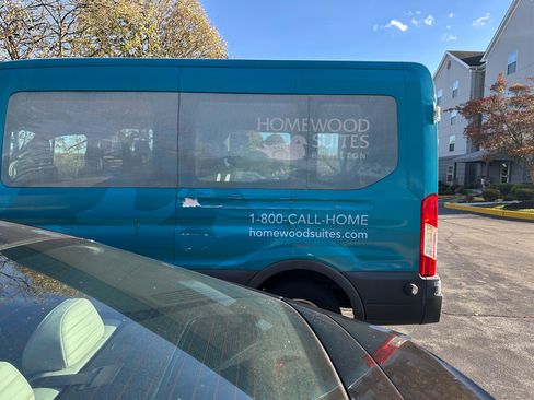 Used 2016 Ford Transit 350 XL image 4