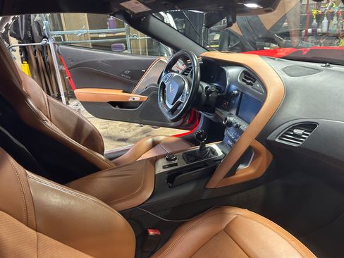 Used 2015 Chevrolet Corvette Z06 w/ 2LZ Preferred Equipment Group image 15