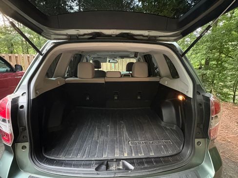 Used 2015 Subaru Forester 2.5i Premium w/ Popular Package #2 AWD/4WD image 10