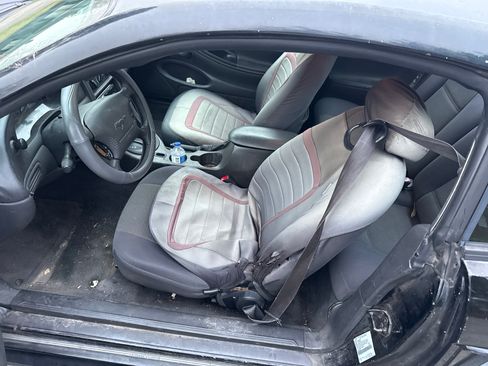 Used 2001 Ford Mustang Coupe image 1