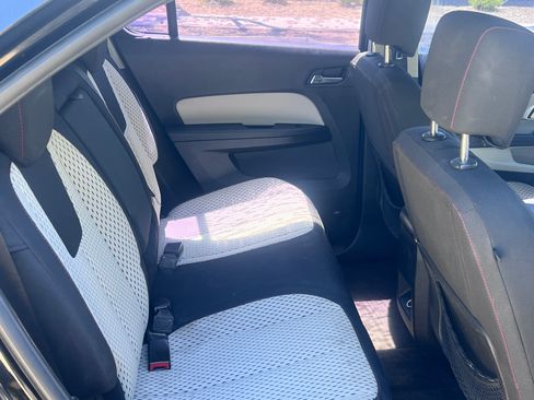 Used 2011 Chevrolet Equinox LS w/ Bluetooth Package FWD image 9