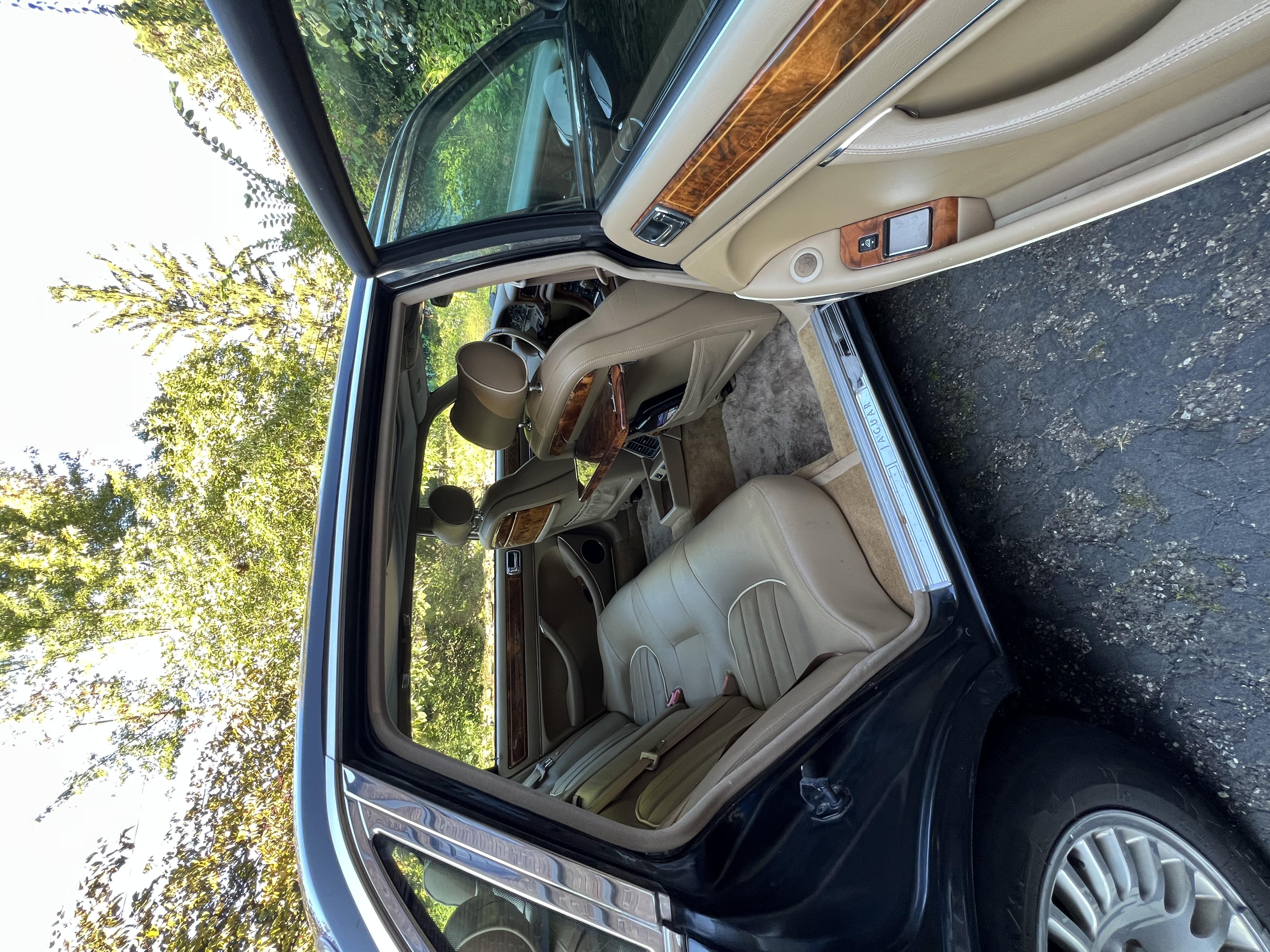 Used 1997 Jaguar XJ Vanden Plas RWD image 10
