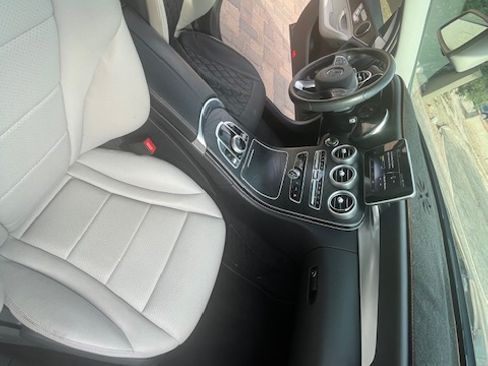 Used 2017 Mercedes-Benz C 300 Sedan image 6