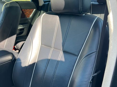 Used 2011 Jaguar XJ L image 13