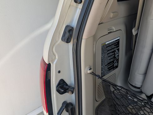 Used 2006 Lexus LX 470 4WD image 14