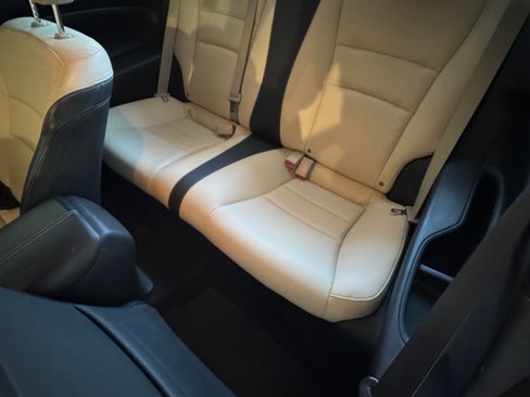 Used 2017 Honda Accord Touring image 15