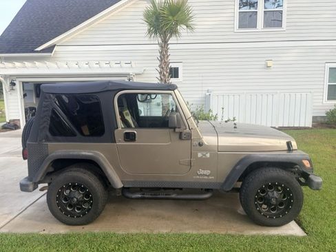 Used 2004 Jeep Wrangler X w/ Wheel Plus Group AWD/4WD image 1