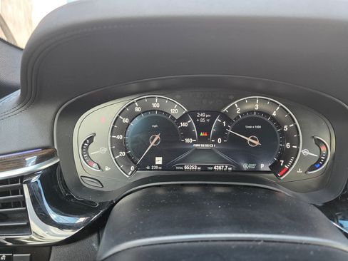 Used 2018 BMW M550i xDrive AWD/4WD image 10