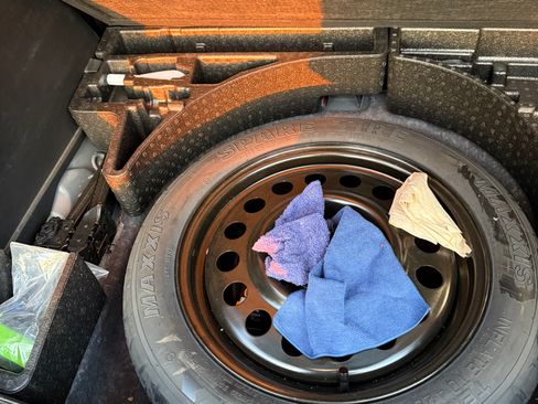 Used 2020 Ford Escape Titanium w/ Titanium Premium Package 2.0 image 14