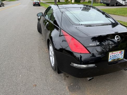 Used 2003 Nissan 350Z Touring RWD image 2