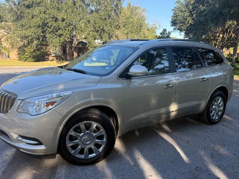 Used 2015 Buick Enclave Premium image 2