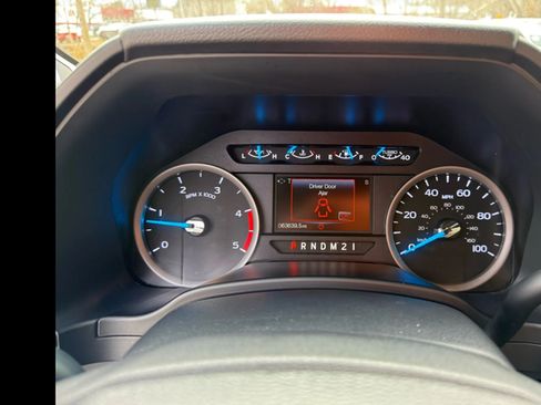 Used 2017 Ford F250 XLT w/ XLT Value Package image 13