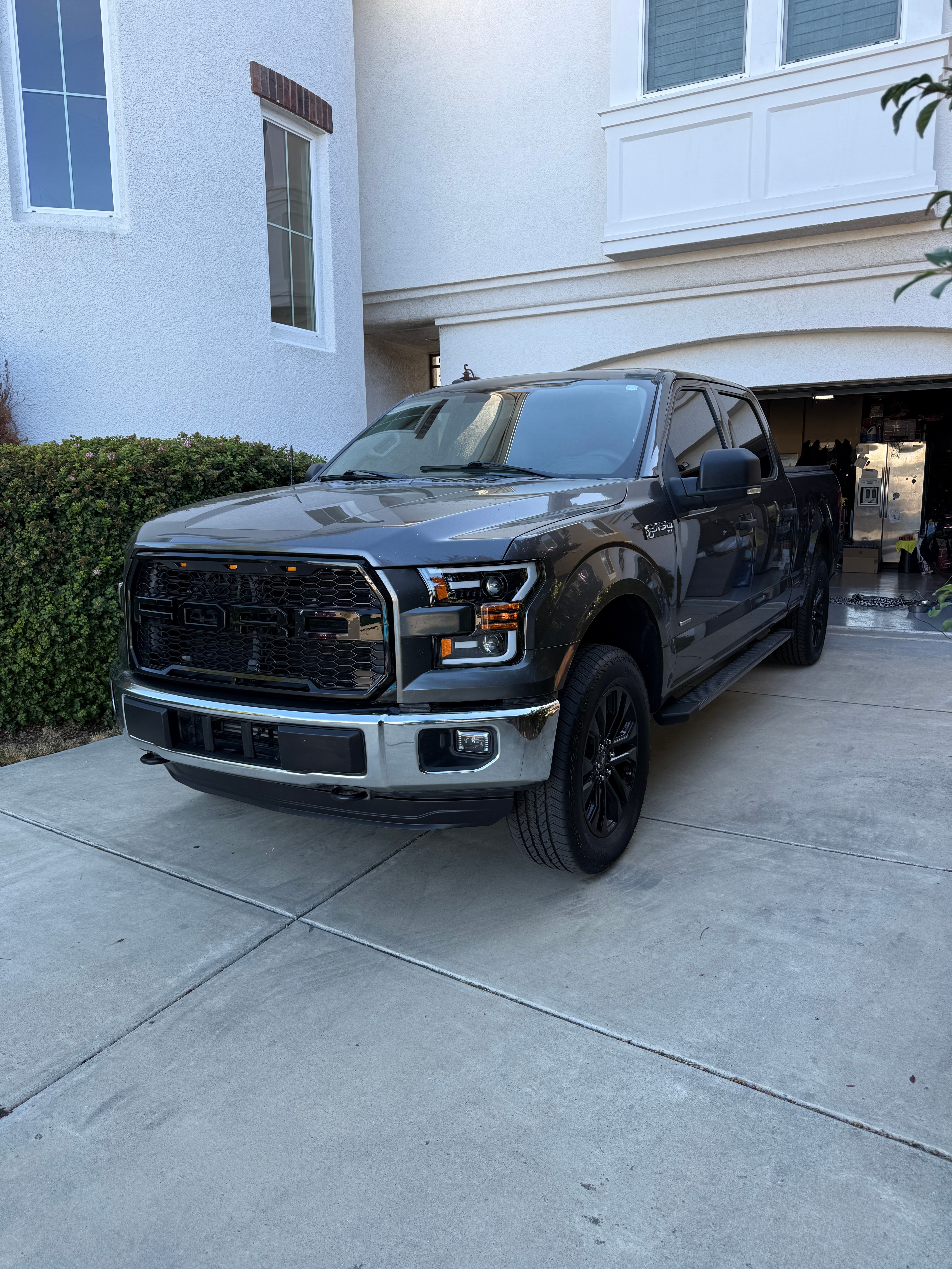 Used 2015 Ford F150 XLT w/ Equipment Group 301A Mid AWD/4WD image 14