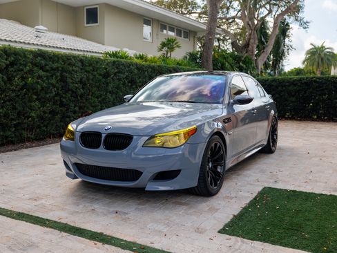 Used 2007 BMW M5 image 12