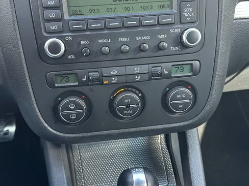 Used 2008 Volkswagen R32 image 17