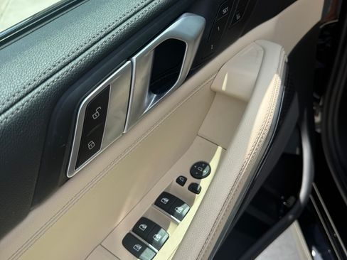 Used 2022 BMW X6 M50i AWD/4WD image 14