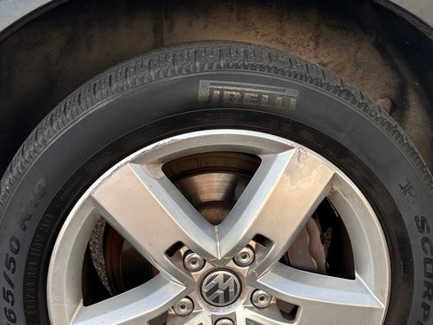 Used 2012 Volkswagen Touareg Hybrid image 22