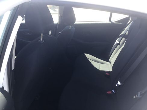 Used 2025 Nissan Sentra S image 10