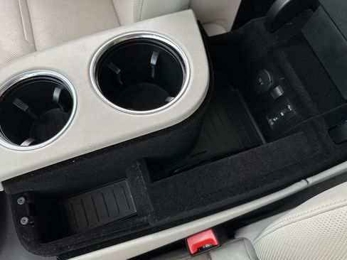 Used 2018 Porsche Panamera image 19