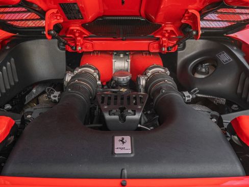 Used 2015 Ferrari 458 Spider image 17