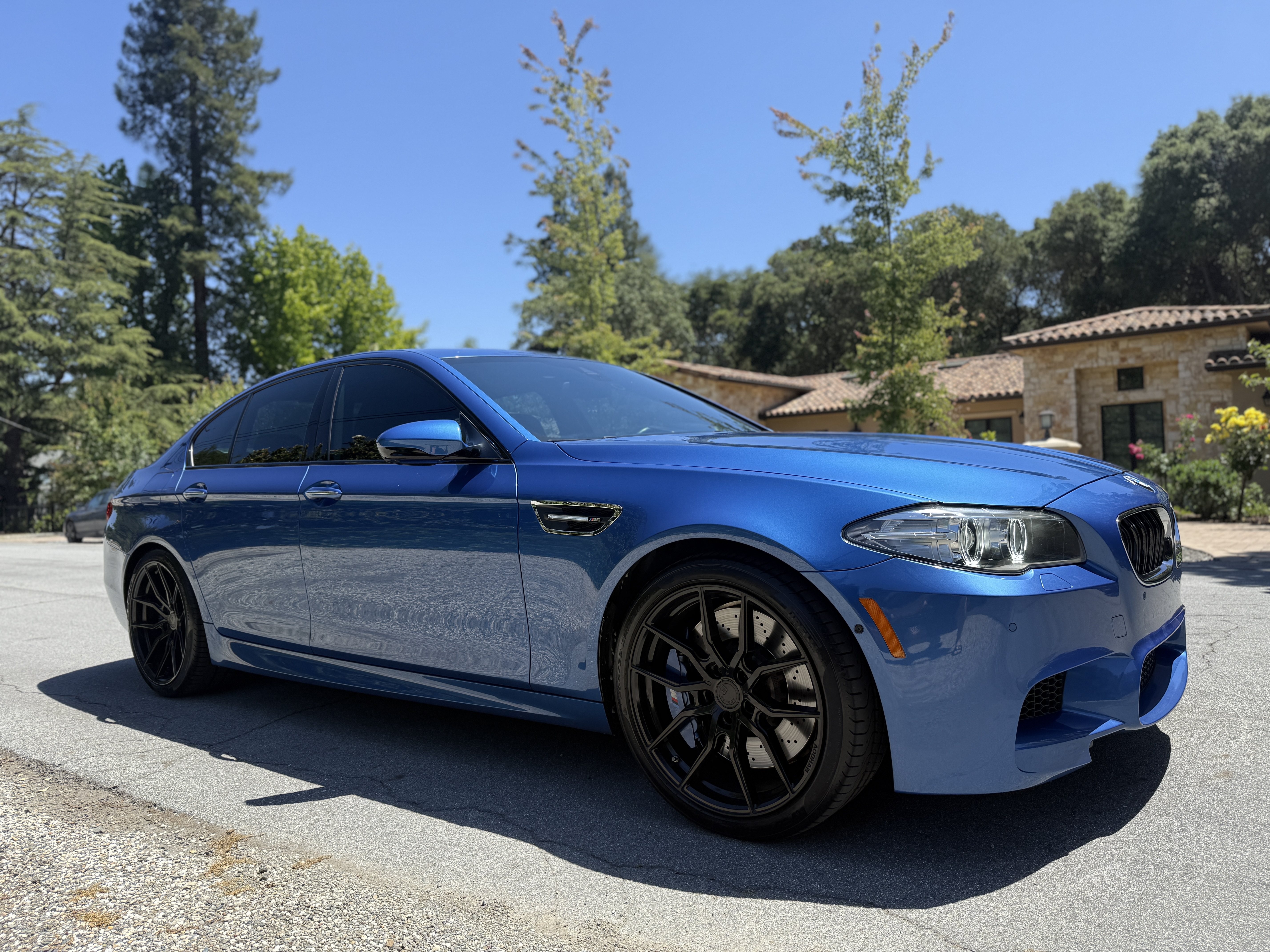 Used 2014 BMW M5 RWD image 11