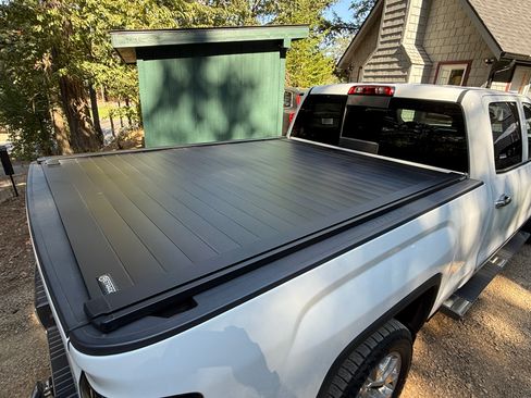 Used 2018 GMC Sierra 1500 SLT w/ SLT Premium Package image 5