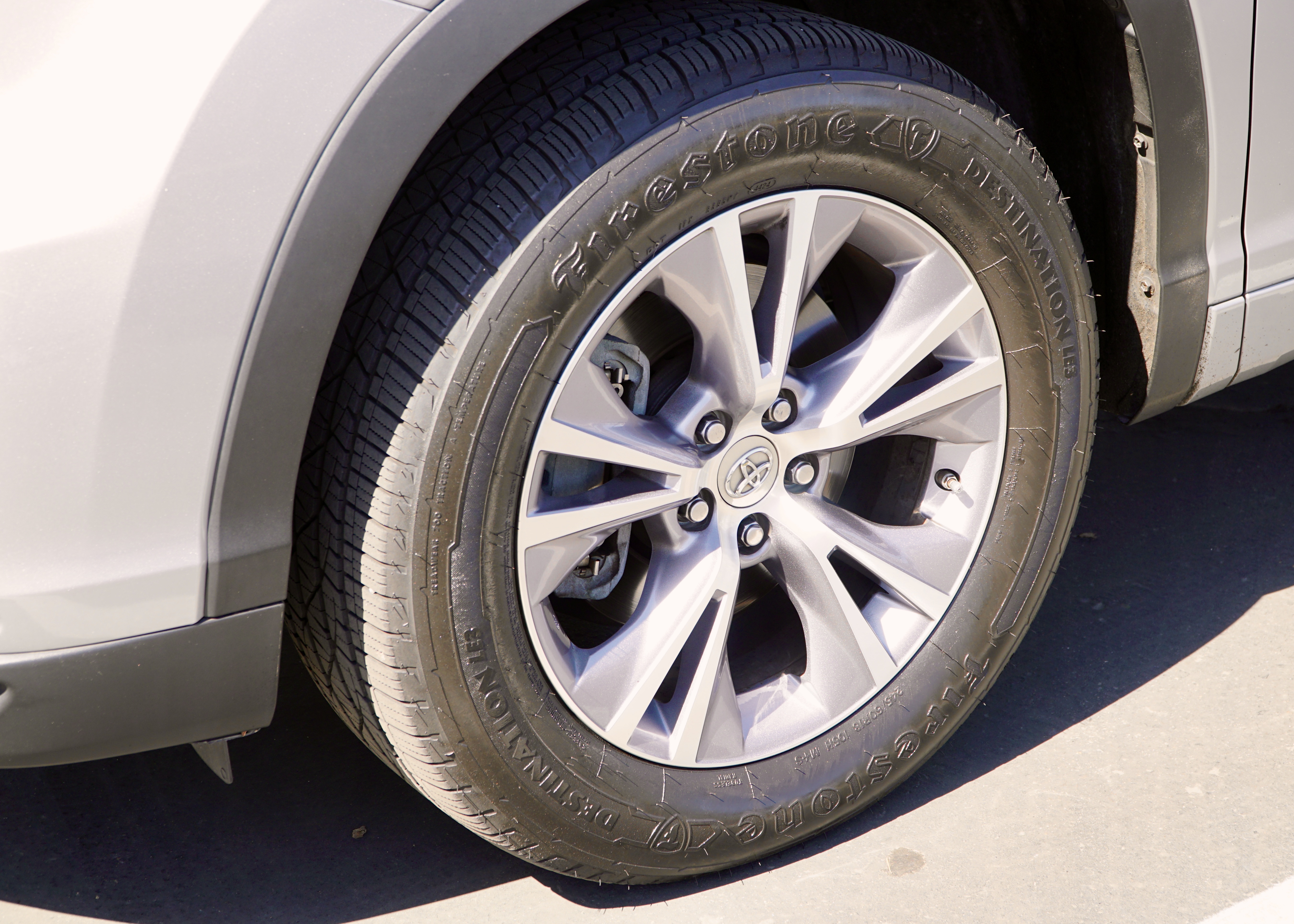 Used 2015 Toyota Highlander XLE FWD image 28