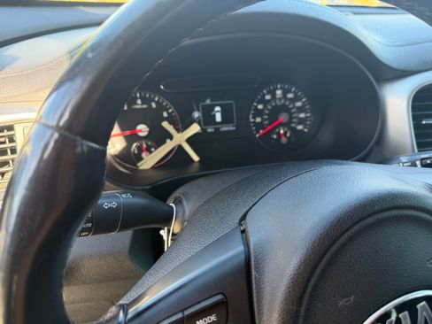 Used 2017 Kia Sorento FWD w/ LX Convenience Package image 5