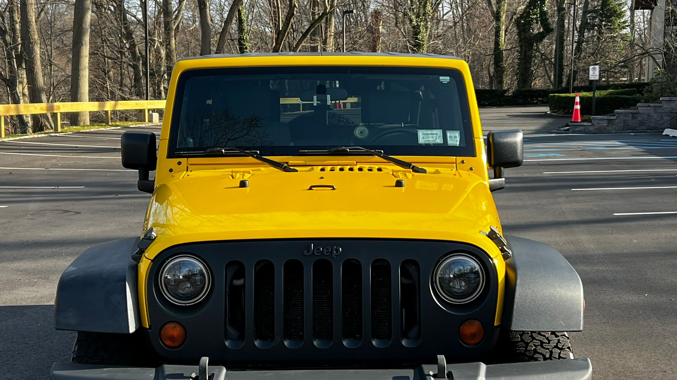Used 2009 Jeep Wrangler Unlimited Rubicon w/ Dual Top Group AWD/4WD image 5