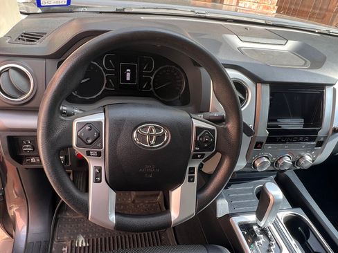Used 2019 Toyota Tundra SR5 w/ SR5 Upgrade Package RWD image 8