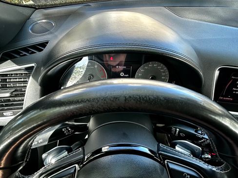 Used 2016 Audi SQ5 Premium Plus w/ Technology Package AWD/4WD image 21