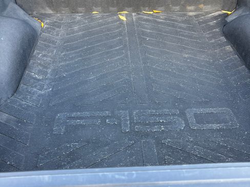 Used 2011 Ford F150 XLT w/ XLT Chrome Pkg image 14