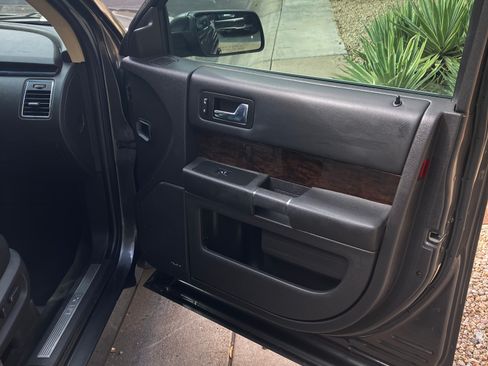 Used 2015 Ford Flex Limited w/ Equipment Group 301A image 15