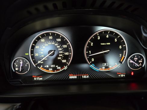 Used 2015 BMW 535i xDrive 535i xDrive Sedan 4D image 19