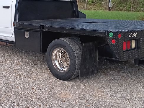 Used 2014 RAM 3500 Tradesman w/ Chrome Appearance Group image 9