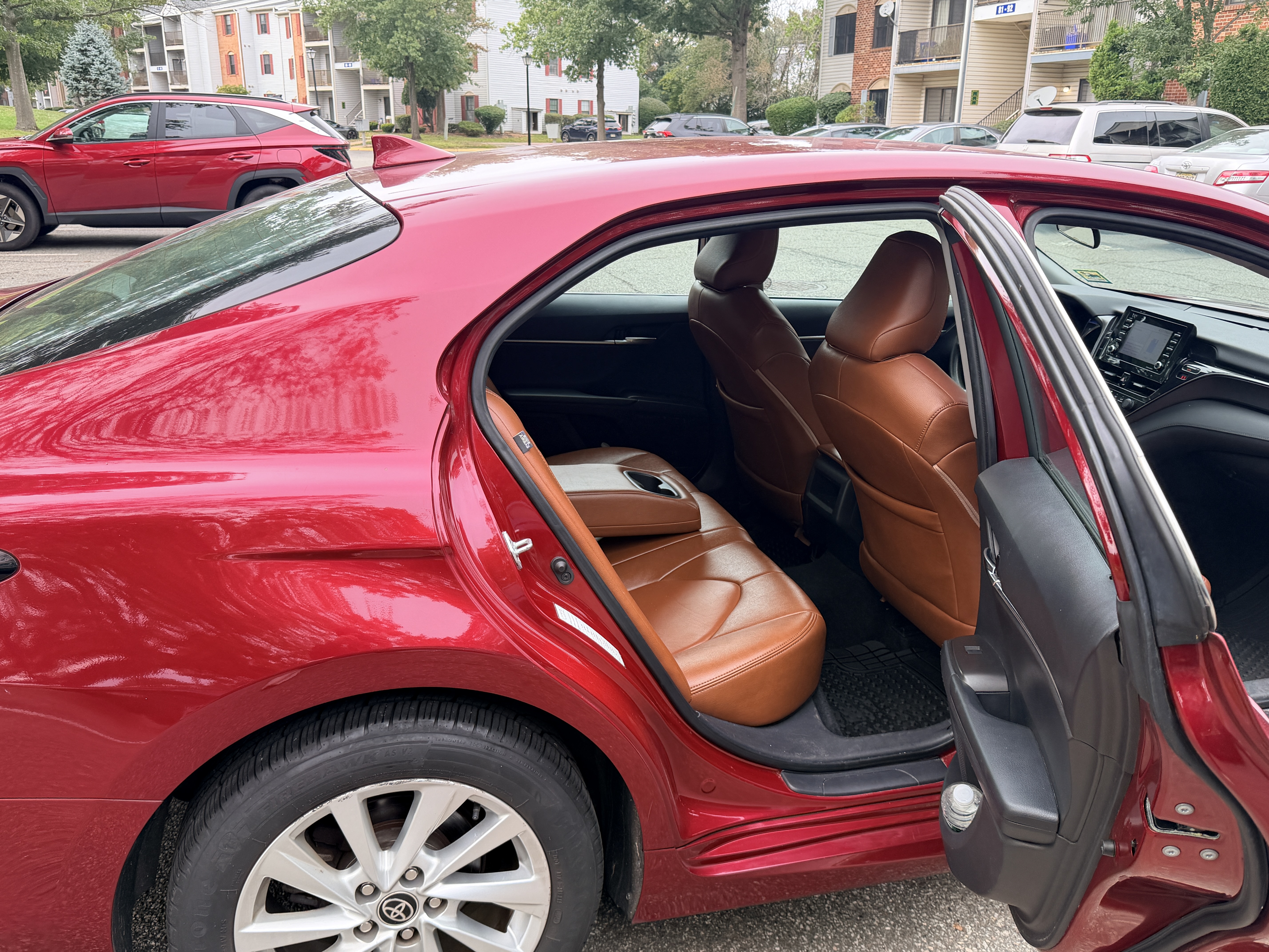 Used 2021 Toyota Camry LE FWD image 13