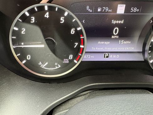 Used 2022 Nissan Titan SV w/ SV Convenience Package RWD image 12